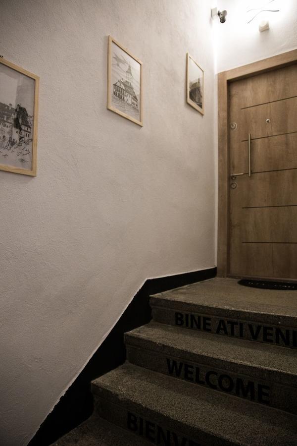 Luky10 Appartement Braşov Buitenkant foto