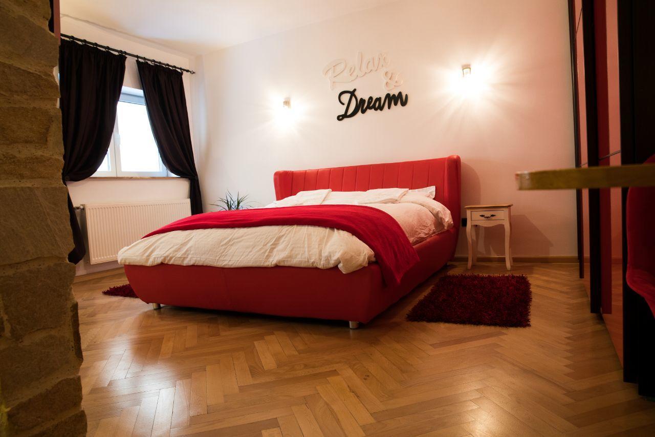 Luky10 Appartement Braşov Buitenkant foto